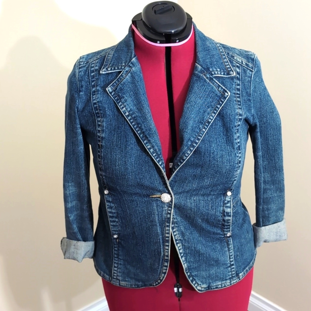 Contrast Jeans| Blue Denim Button Up Jacket